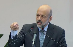 الرزاز يعلن عن خطة الحكومة لتنشيط الاقتصاد