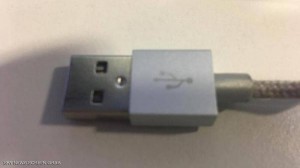 لا تستخدموا كابل "USB" سوى بهذه الطريقة