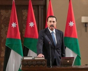 النعيمي يعلق على صعوبة المناهج الجديدة