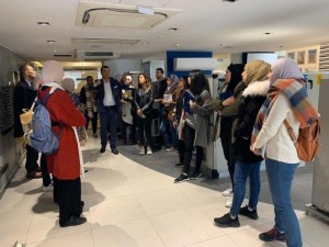 طلبة جامعة البترا يزورون "AGT" للتعرف على تقنيات الأبنية الخضراء