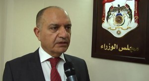 العضايلة : الحكومة تراقب الأحوال الجوية ولم يتخذ أي قرار بشأن العطلة غداً حتى الآن