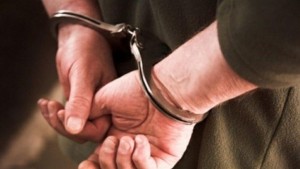 توقيف شخصين قاما بالاعتداء على طبيبين في مستشفى بسمة