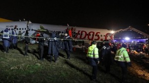 مصدر: لا أردنيين على متن طائرة انشطرت في إسطنبول