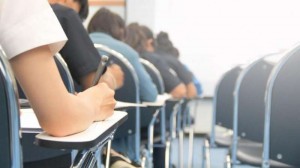 التربية تحدد مواد امتحان التوجيهي المحوسب.. وموعد التكميلية قريبا