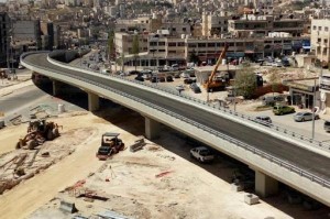 متضررو الباص السريع يطالبون الرزاز بالاطلاع على محالهم المغلقة