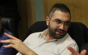 زيادين يسأل الحكومة عن لوحات الاعلانات الالكترونية