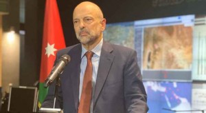 الرزاز يعلن تفعيل قانون الدفاع