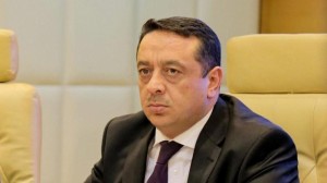 الحكومة: الأجهزة الأمنية ستلاحق كل من يستخدم التصاريح بشكل مخالف