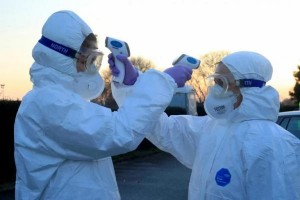 كيف تتعامل خلية أزمة كورونا مع بلاغات الاشتباه باصابات؟