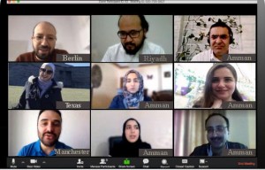 طلبة جامعة البترا يناقشون مشاريع تخرجهم عن بعد