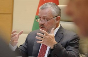 الملك يوجه الحكومة إلى تعزيز النظام الصحي بأحدث الوسائل لتقديم مستوى رعاية متطور