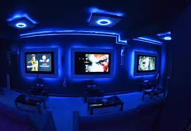 المفرق : القبض على 8 اشخاص خرقوا حظر التجول وتجمعوا داخل محل بلاي ستيشن