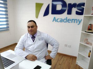 مستشار علاج الأمراض المُعدية بجامعة البترا  د. بلعاوي: معركة الأردن الحقيقية مع فايروس كورونا