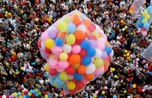 مركز الفلك الدولي يتوقع العيد الأحد