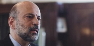 الرزاز للأردنيين: ادعوا الله أن نعود للمساجد