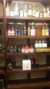 ضبط شخصين قاما ببيع وتخزين كميات كبيرة من المشروبات الروحية في الاشرفية