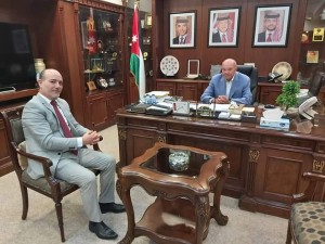 الفايز : إنتقدني لكن لا تسبني .. وأنا مع القضاء وضد "التوقيف" .. بقلم نشأت الحلبي