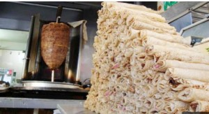 ارتفاع عدد حالات التسمم الغذائي بمنطقة البقعة إلى 500