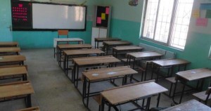 وزير الصحة: دوام المدارس 3 أيام للمواد الأساسية والبقية عن بعد