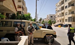 عزل 10 بنايات وفندق في عمان بعد اكتشاف إصابات بكورونا