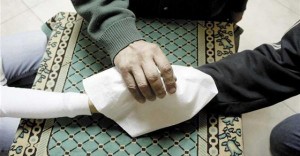 المختار والمأذون غير مطالبان بالاستقالة للترشح للانتخابات