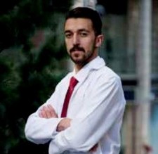 الطالب الصيدلاني محمد الريالات من عمان الاهلية في " ازرع"