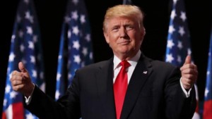 ترامب: توقفت عن تناول أدوية كورونا