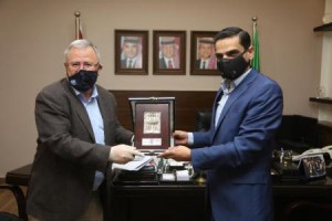 جامعة البترا ونقابة الصحفيين تبحثان التعاون المشترك