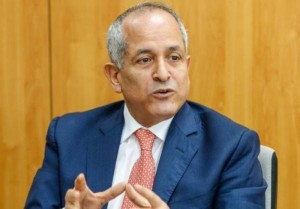 العايد: لدينا معضلة في الالتزام بالكمامات