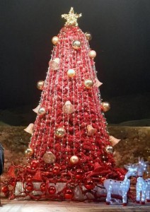 العراب الاخبارية  تهنئ بعيد الميلاد المجيد