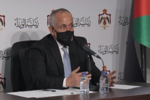 العايد: الاعلان عن اجراءات تخفيفية خلال أيام