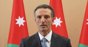 وزير السياحة: مراجعة تعليمات عمل المقاهي وتقديم الأراجيل