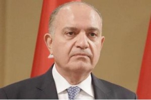 العضايلة ينعى والدته