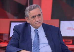 عبيدات : من الصعب ان يختار المواطن أي لقاح يريد