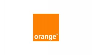 أورانج تدعم الطلبة المكفوفين لاستكمال دراستهم