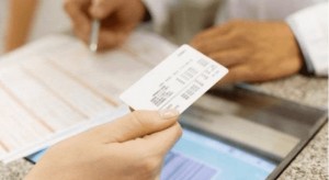 تجديد تلقائي لبطاقات التأمين الصحي