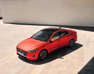 مؤسسة الوحدة للتجارة هيونداي الأردن تطلق  حملة تجربة القيادة لطراز هيونداي سوناتا هايبرد الجديدة 2021