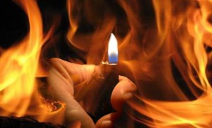 زريقات: اسعاف سيدة احرقت نفسها الى مستشفى البشير