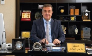 عاصم منصور: آراء شاذة تنصح بعد التطعيم