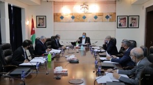 الحكومة تكشف عن تجاوزات في إقرارات ضريبيّة ومستحقّات جمركيّة ومنح إعفاءات دون وجه حقّ