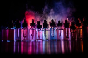 الغذاء والدواء: مباشرة مختبر التبغ إصدار التقارير المخبرية الخاصة بفحوصات السائل الإلكتروني