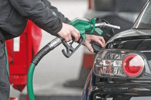 ترجيح تثبيت أسعار المحروقات