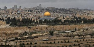 فتوى شرعية بحكم دفع الزكاة لدعم الأقصى وأبناء القدس