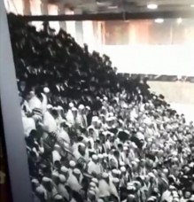 قتلى وجرحى بانهيار مدرج في كنيس يهودي بالقدس