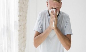 الصحة : يمكن لمن يعانون حساسية الربيع الحصول على المطعوم