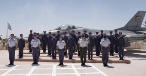 الملك يرعى حفل تخريج دورة مرشحي الطيران/50