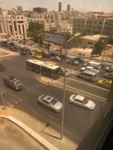 الامن العام : اجراءات مشددة بحق السائقين المخالفين لمسارب باص التردد السريع وحجز المركبات المخالفة مدة اسبوع