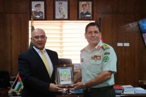 الرئيس التنفيذي لـ "البوتاس العربية" يحاضر حول (الإدارة الاقتصادية والأمن الوطني) في كلية الدفاع الوطني الملكية الأردنية