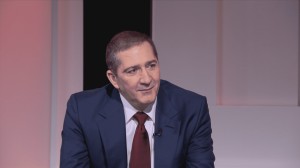 الحكومة تنفي تعيين نجل سمير الرفاعي ملحقاً في سفارتنا بباريس