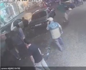 الأمن يوضح: مشاجرة تخللها خطف شخص في النزهة ثم ترك وشأنه